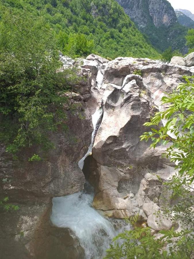 Bujtina 2 Ξενοδοχείο Βαλμπόνα Εξωτερικό φωτογραφία