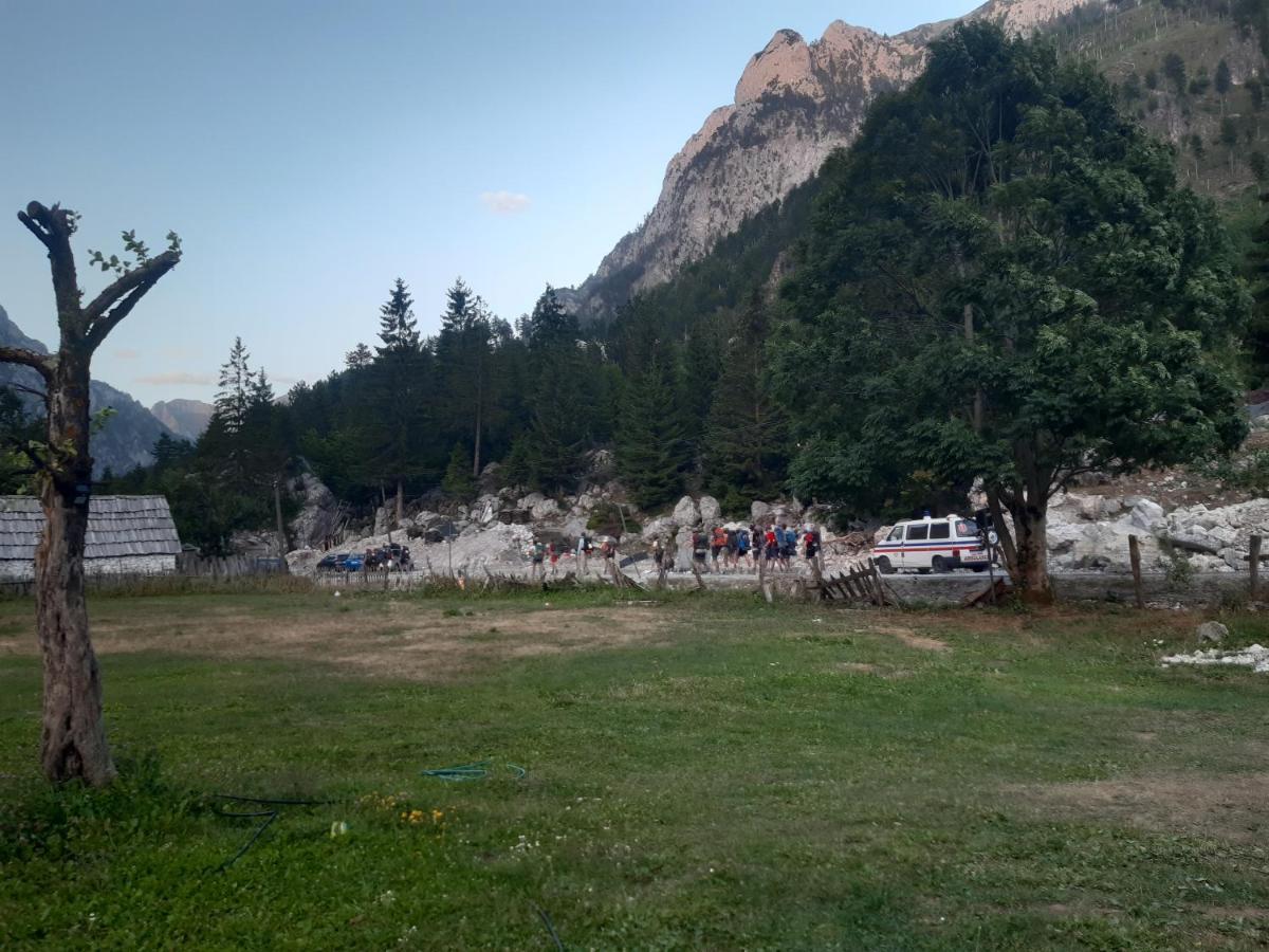 Bujtina 2 Ξενοδοχείο Βαλμπόνα Εξωτερικό φωτογραφία