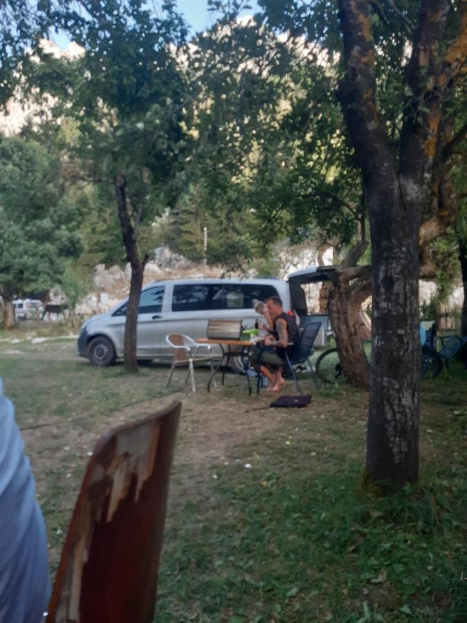 Bujtina 2 Ξενοδοχείο Βαλμπόνα Εξωτερικό φωτογραφία