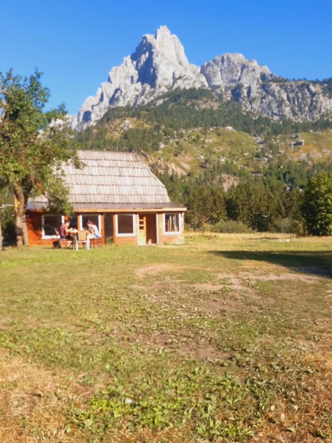 Bujtina 2 Ξενοδοχείο Βαλμπόνα Εξωτερικό φωτογραφία