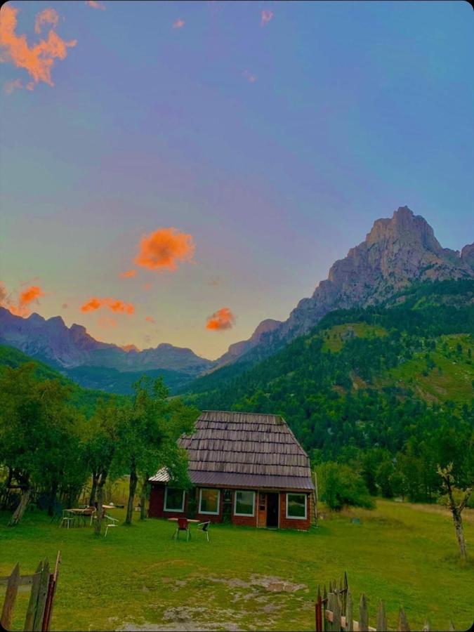 Bujtina 2 Ξενοδοχείο Βαλμπόνα Εξωτερικό φωτογραφία
